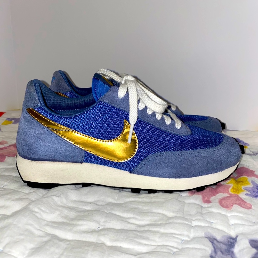 Nike Daybreak SP Blue Gold Suede Women’s size 8.5